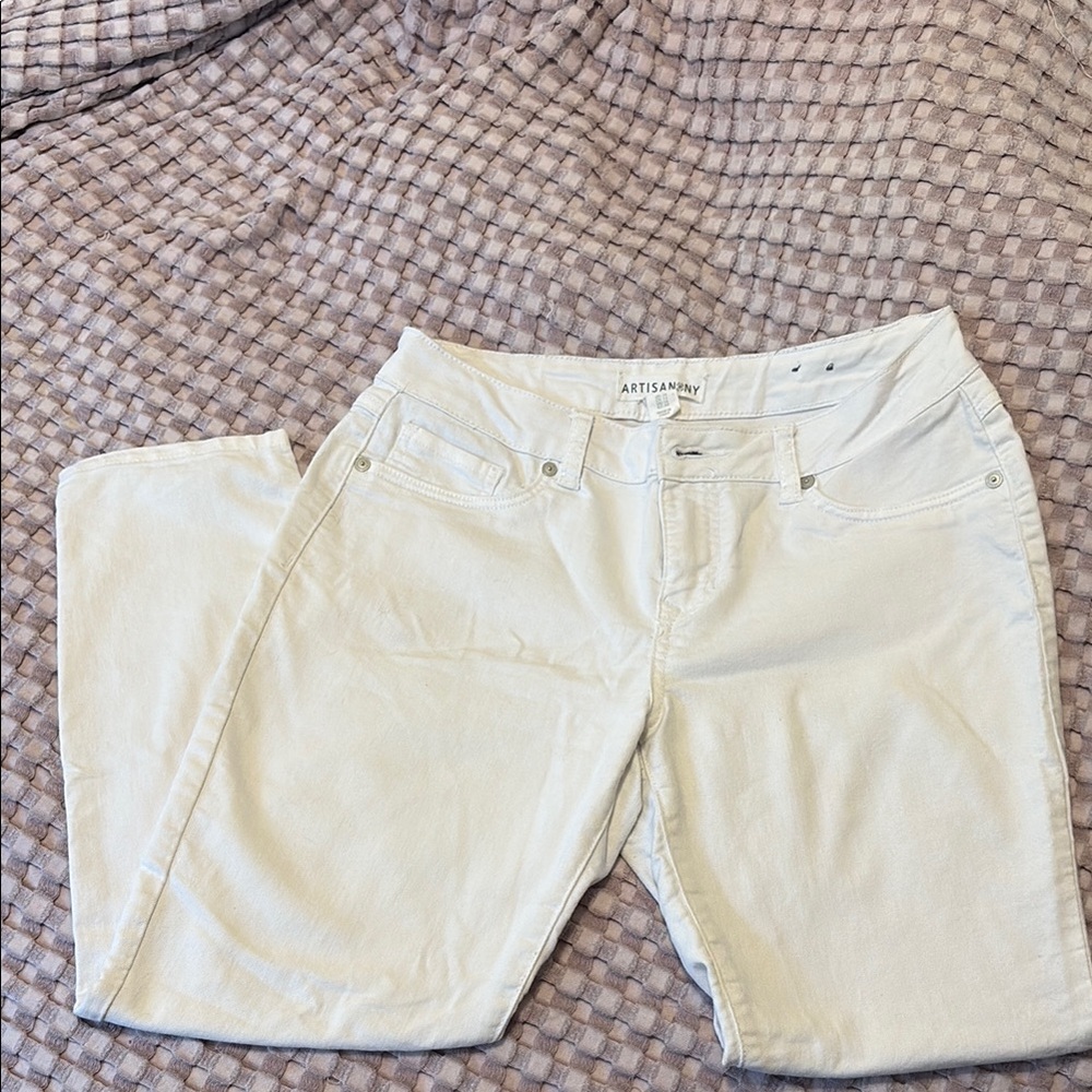 Artisan NY White Straight Leg Jeans